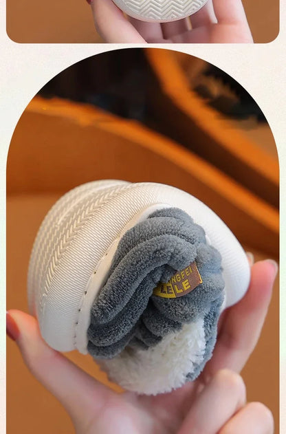 ❄️ SnugSteps™ – Kids’ Winter Slippers, Anti-Slip & Plush Lined