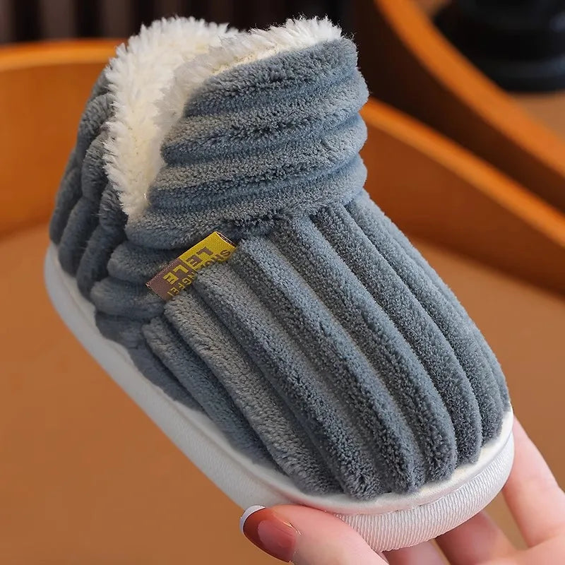 ❄️ SnugSteps™ – Kids’ Winter Slippers, Anti-Slip & Plush Lined