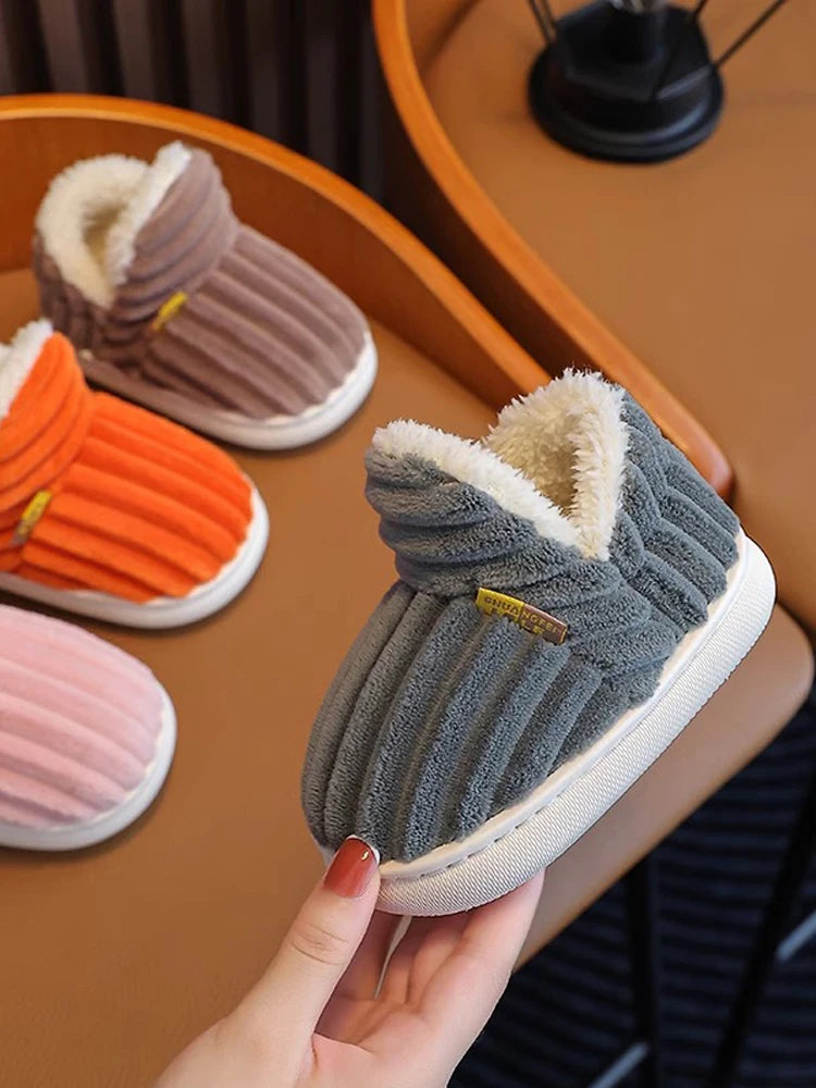 ❄️ SnugSteps™ – Kids’ Winter Slippers, Anti-Slip & Plush Lined