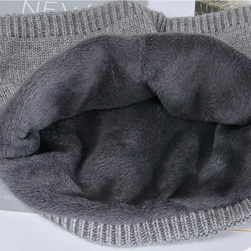 ❄️ WarmSnug™ – Kids’ Winter Hat & Scarf Set